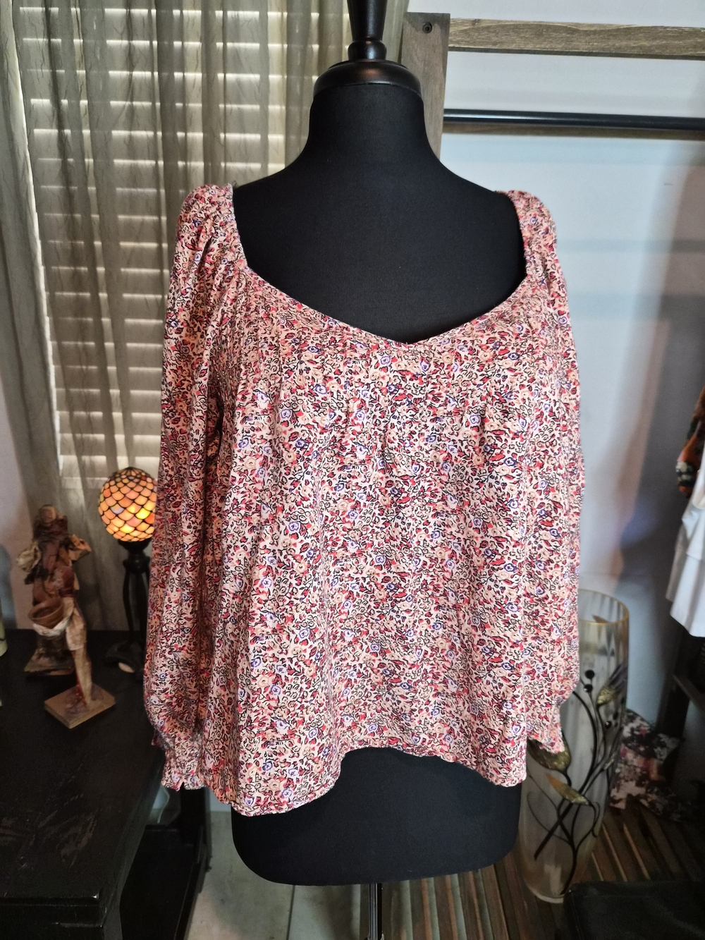 Universal Thread Pink Floral Scoop-Neck Peasant Blouse